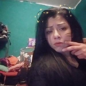 Meet your Posher, Celia